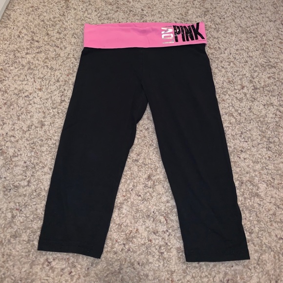 PINK Victoria's Secret Pants - PINK/Victoria’s Secret cropped leggings